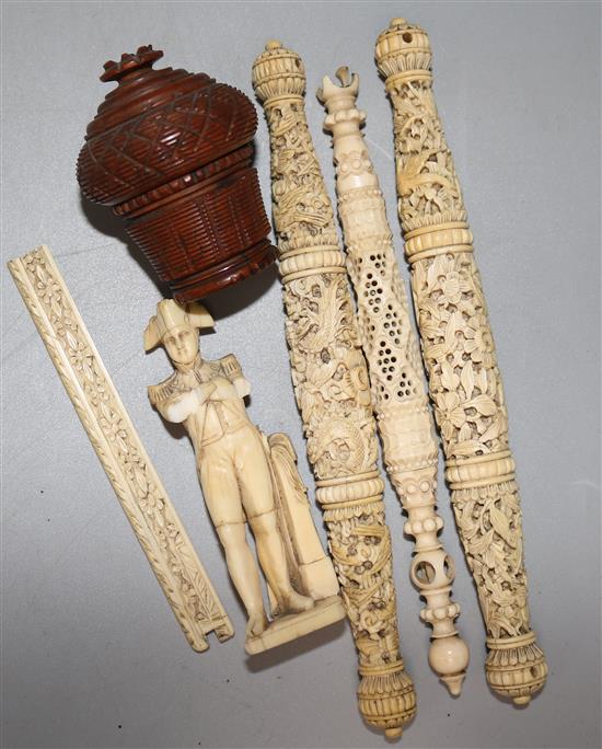 4 Ivory carvings and an inkwell